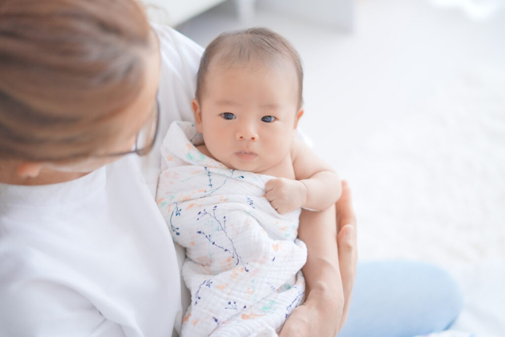 年間フルプランで赤ちゃんの成長を残す親子写真